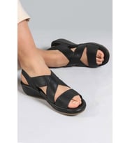 FAST STEP Hakiki Deri Kadın Klasik Sandalet 864ZAR05 (Siyah)
