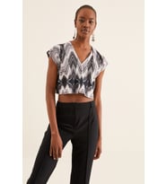 V YAKA CROP BLUZ  (Desenli)