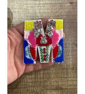 7X7 CM TAŞ BONCUK İŞLEME M HARFİ ARMA YAMA DİKİŞ AKSESUARI
