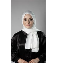 Beyaz Pratik Hazır Geçmeli Tesettür Şal Örme Kumaş Taş Desenli 2118T_42