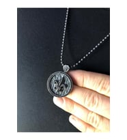 Gotik Tasarım Fleur De Lis Zambak Çiçeği 925 Ayar Gümüş Kolye
