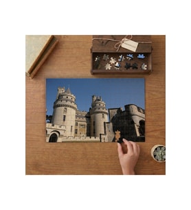 Pierrefonds Kalesi Fransa Tasarımı 240 parça Ahşap Puzzle Ahşap Kutuda MP01219