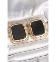 Pirinç Gold Renk Siyah Mineli Kare Model Kadın Küpe - Tj-Bkp10429