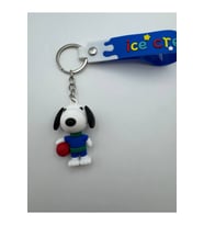 Mavi Snoopy Figürlü Silikon Anahtarlık – Piraye Gift Sevimli ve Eğlenceli Tasarım