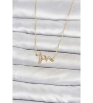Pirinç Gold Renk Kalp Ritmi Model Kadın Kolye TJ-BKO11124
