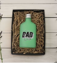 BK Gift Hediye Kutulu Kişiye Özel İsimli Baba Temalı Yeşil Tasarım Cam Şişede 200 ml Kolonya-1, Babaya Hediye, Babalar Günü Hediyeleri, Hediyelik Baskılı Kolonya