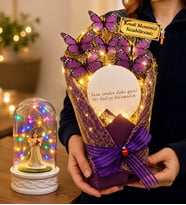 Kişiye Özel LED Işıklı Aynalı Mor Kelebek Buketi ve Renkli LED Işıklı Şans Melekli Fanus