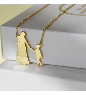 Kişiye Özel 925 Ayar Gümüş Anne ve Erkek Çocuk Figürlü Kolye (Gold)