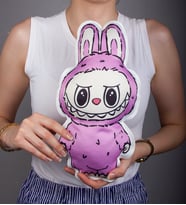 eJOYA Labubu Kumaş Bebek Yastık 116111 (Lila)