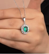 Saklı Takı 925 Ayar Gümüş Yeşil Baget Taşlı Kolye