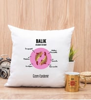 Kişiye Özel Balık Burcuna Hediye Kare Yastık ve Gold Kupa