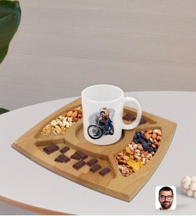 BK Gift Kişiye Özel Erkek Motorcu Karikatürlü Beyaz Kupa ve Doğal Masif Ahşap 4 Bölmeli Sunum Tabağı Çerezlik Hediye Seti-5