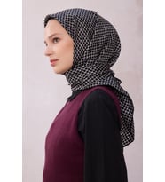 Çiçek Desen İpek Twill Eşarp 4203D01 (Siyah-Taş)