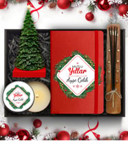 Yılbaşı Temalı Kişiye Özel Kırmızı Defter & Yılbaşı Ağacı Mum & Çubuk Tütsü & Beyaz Metal Kutulu Mum Hediye Seti