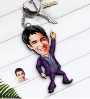 BK Gift Kişiye Özel Erkek Dansçı Karikatürlü Ahşap Anahtarlık-1 (Beyaz)