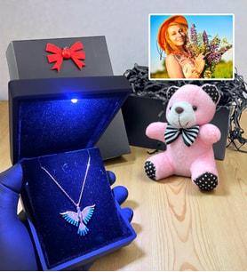 Kişiye Özel Fotoğraflı ve Işıklı Kutuda 925 Ayar Gümüş Kolye Peluş Anahtarlık Hediyeli (Model 6)