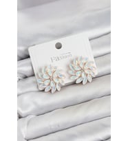 Beyaz Renk Kristal Taşlı Çiçek Model Kadın Küpe TJ-BKP11921