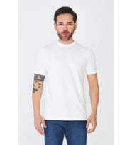 Beyaz Sıfır Yaka Basic T-shirt
