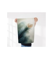 Çerçevesiz Poster - Puslu Yaprak Çiçek Temalı Soyut Poster -Yüksek Çözünürlüklü-Dijital Baskı (Çok Renkli)