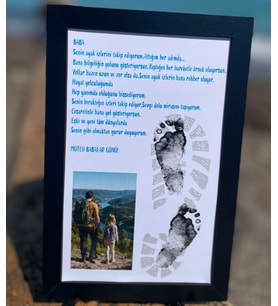 Kişiye Özel Babalar Günü Hediyesi Fotoğraflı ve Şiirli Ayak İzi Temalı Anı Çerçevesi
