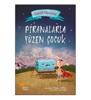 Piranalarla Yüzen Çocuk