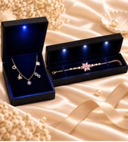 925 Ayar Gümüş Takı Seti Gold Şans Kolyesi ve Pembe Ametist Taşlı Lotus Bileklik Işıklı Kutulu