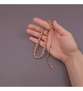 Beyaz Plesenk Ağacı Usta İşi İmzalı Kapsül Kesim 6.5x11.5mm Tesbih
