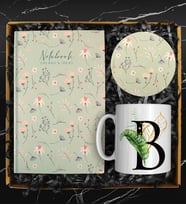 Tasarım Defter & Kişiye Özel Harf Kupa & Tasarım Bardak Altlığı Hediye Seti (Yeşil)