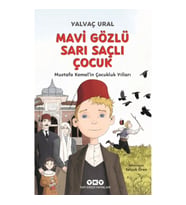 Mavi Gözlü Sarı Saçlı Çocuk