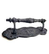 Antika Tarz Dekoratif Pirinç Çiçekli Yan Çekme Kapı Kolu - 240x62 Mm, Oksit