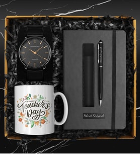 Öğretmenler Gününe Özel Öğretmenler Günü Kupası & Kişiye Özel Defter & Deri Kılıflı Touch Pen Kalem & Hasır Kordon Saat