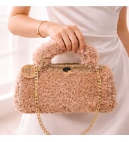 ChicLookDesign Gold Zincirli Peluş Tasarım Silindir Çanta (Bej-Nude)