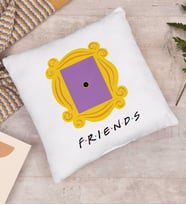 BK Gift Friends Monica’s Kapı Süsü Çerçevesi Tasarımlı Yastık-5