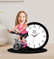 Kişiye Özel Karikatürlü Bayan Sporcu Ahşap Biblo Masa Saati