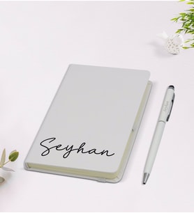 BK Gift Kişiye Özel El Yazısı Tasarımlı 9x14cm Beyaz Defter ve Kalem Hediye Seti - Model 1