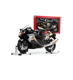 Suzuki Hayabusa GSX R1300 Maket Motor - 1:6 Siyah Gold Işıklı