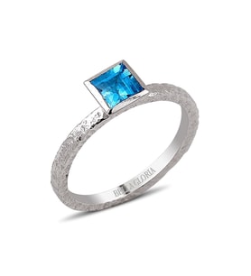 Bella Gloria Kare Mavi Topaz Gümüş Yüzük (GPY0013)