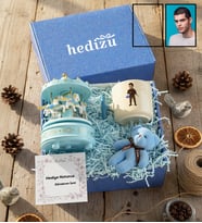 Kişiye Özel Karikatürlü Asker Hediye Kutusu - Kişiye Özel T Kupa, Atlı Karınca Müzik Kutusu, Peluş Anahtarlık 30 Ağustos Zafer Bayramı Hediyesi