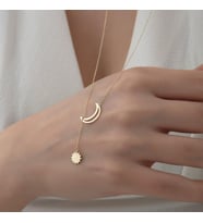 Kişiye Özel 925 Ayar Gümüş Sallantılı Zarif Ay Kolye (Gold)