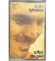 (Plak Değildir KASET tir) (Plak Değildir Kasettir) Julio Iglesias A Flor De Piel Kaset