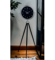 Krom Zarif Tripod Ayaklı Saat (Standart)