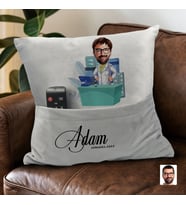 BK Gift Kişiye Özel Eczacı Karikatür Tasarımlı Organizer Kumanda ve Atıştırmalık Cepli Gri Kırlent Yastık-4 Arkadaşa Hediye, Cepli Yastık