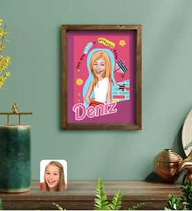 Bk Gift Kişiye Özel Barbie Karikatürlü Portre Doğal Masif Ahşap Çerçeveli Tablo 45x65cm-4, Barbie Filmi, Barbie Hediyelik Eşya, Arkadaşa Hediye