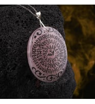 Tamamı El Yazması Esmaül Hüsna Yazılı Pembe Kuvars Taşı Kolye