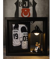 El Yapımı Ahşap Dönen Çerçeve Sevgili Figürlü Sokak Lambalı BEŞİKTAŞ TAKIM TARAFTAR HEDİYELİK BJK ARKADAŞA HEDİYE SEVGİLİ HEDİYE (Siyah & Beyaz)