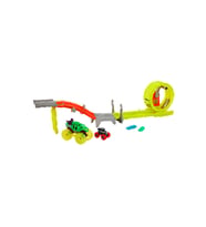 Hot Wheels Monster Trucks Power Smashers Oyun Seti, 1:64 Ölçekli Bone Shaker, 2 Ezilmiş Araba Hxt05