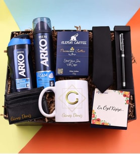 Kişiye Özel Harf Baskılı Kupa & Kalın Siyah Touch Pen & Siyah Kartlık & Arko Men Tıraş Köpüğü & Arko Men Tıraş Kolonyası & Siyah Kravat & Alerya Premium Filtre Kahve Hediye Seti