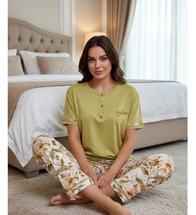 Mihra Kadın Ring Viskon Düğmeli Yaka Kısa Kol Likralı Pijama Takımı 40112FY - 1 Adet