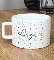 Kişiye Özel Yıldız Desenli İsimli Hediye Lüks Fincan Doğum Günü Hediyesi (Beyaz)