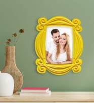 BK Gift Kişiye Özel Fotoğraflı Friends Kapı Çerçevesi Tasarımlı Ahşap Tablo